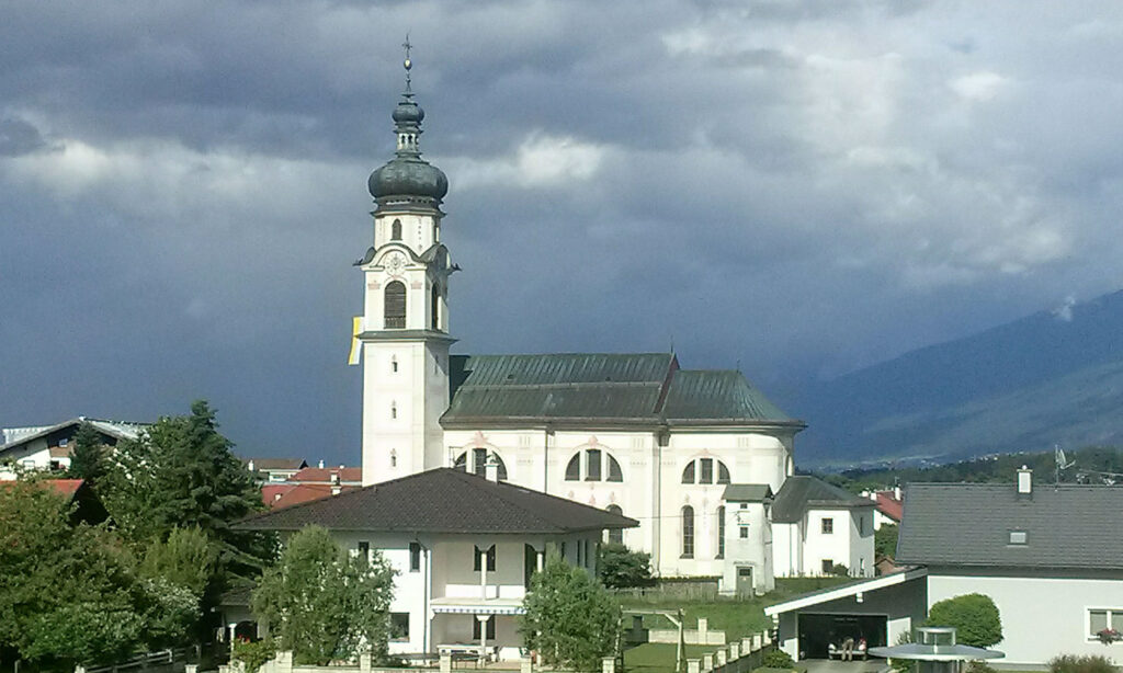 Götzener Kirche Außenansicht